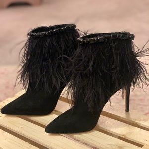 Jessica Simpson Piume Boots